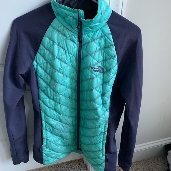 Teal and Purple north face jacket - Picture 3 of 5